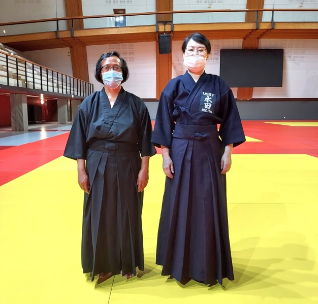 Fichier:Jodo usby 1-3eme dan juin 2021 5.jpg